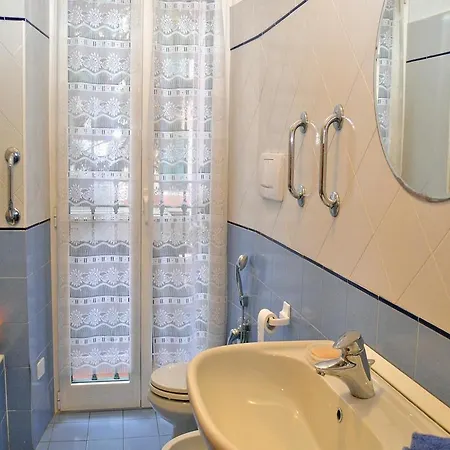 Three-bedroom -ge- 05 Apartman Rapallo